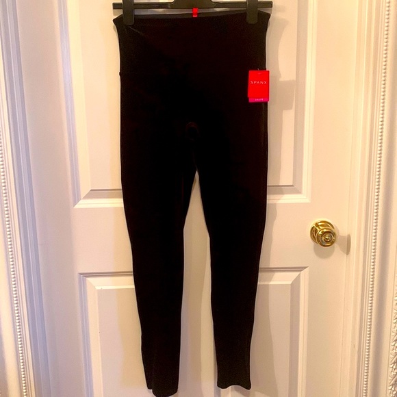 NWT Spanx Shape Velvet Leggings - Picture 1 of 7